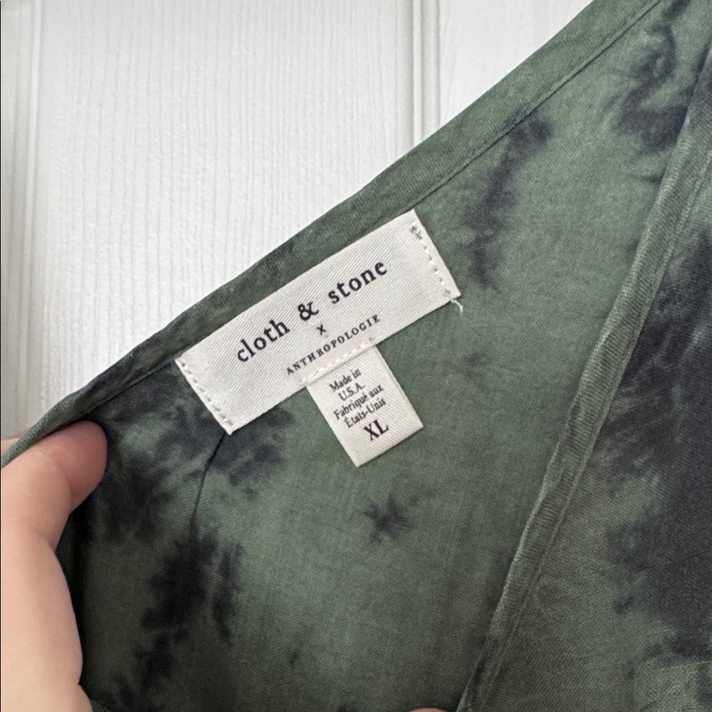 Anthropologie Cloth and Stone Tie Dye Jumpsuit - Picture 4 of 6